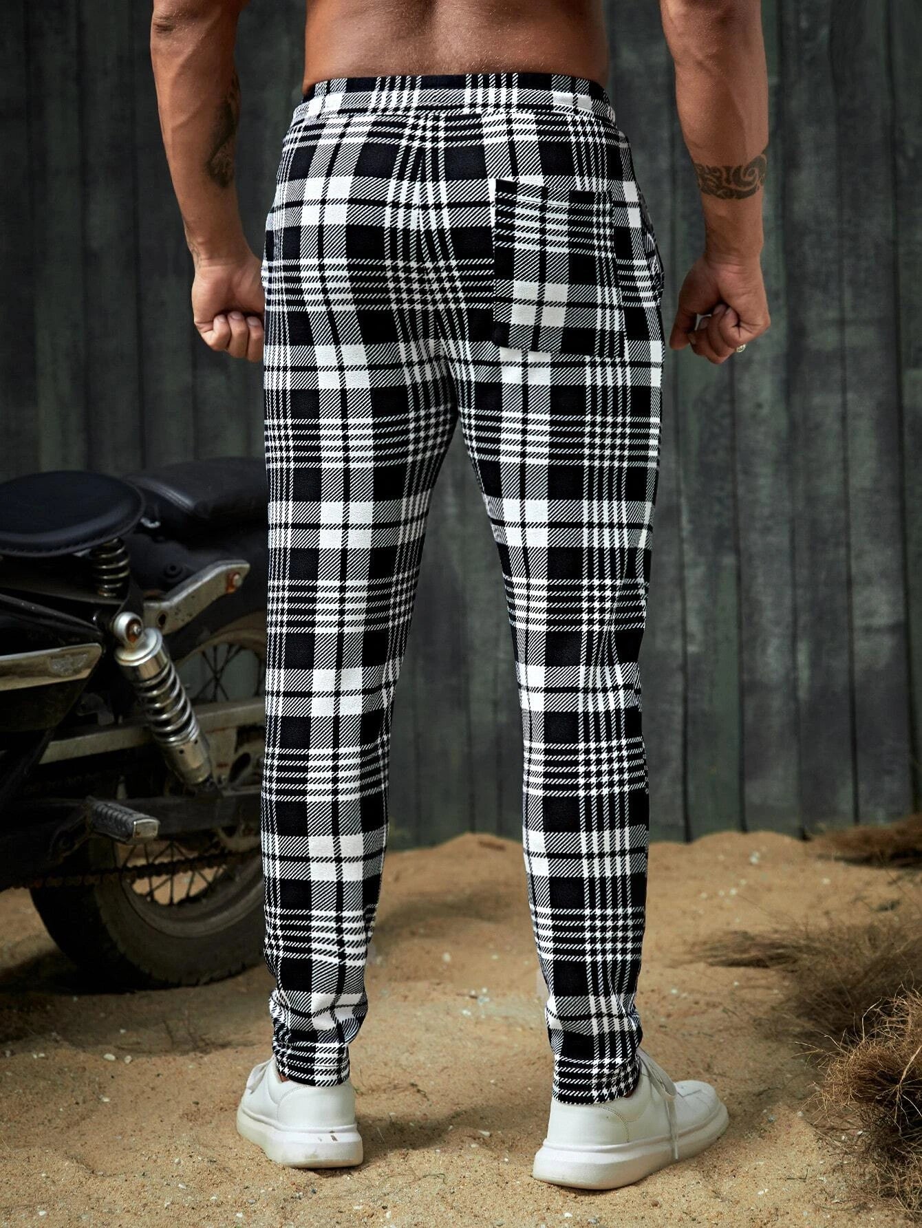 Manfinity Homme Men Plaid Print Drawstring Waist Pants Tapered Long Slacks Colorful Going Out